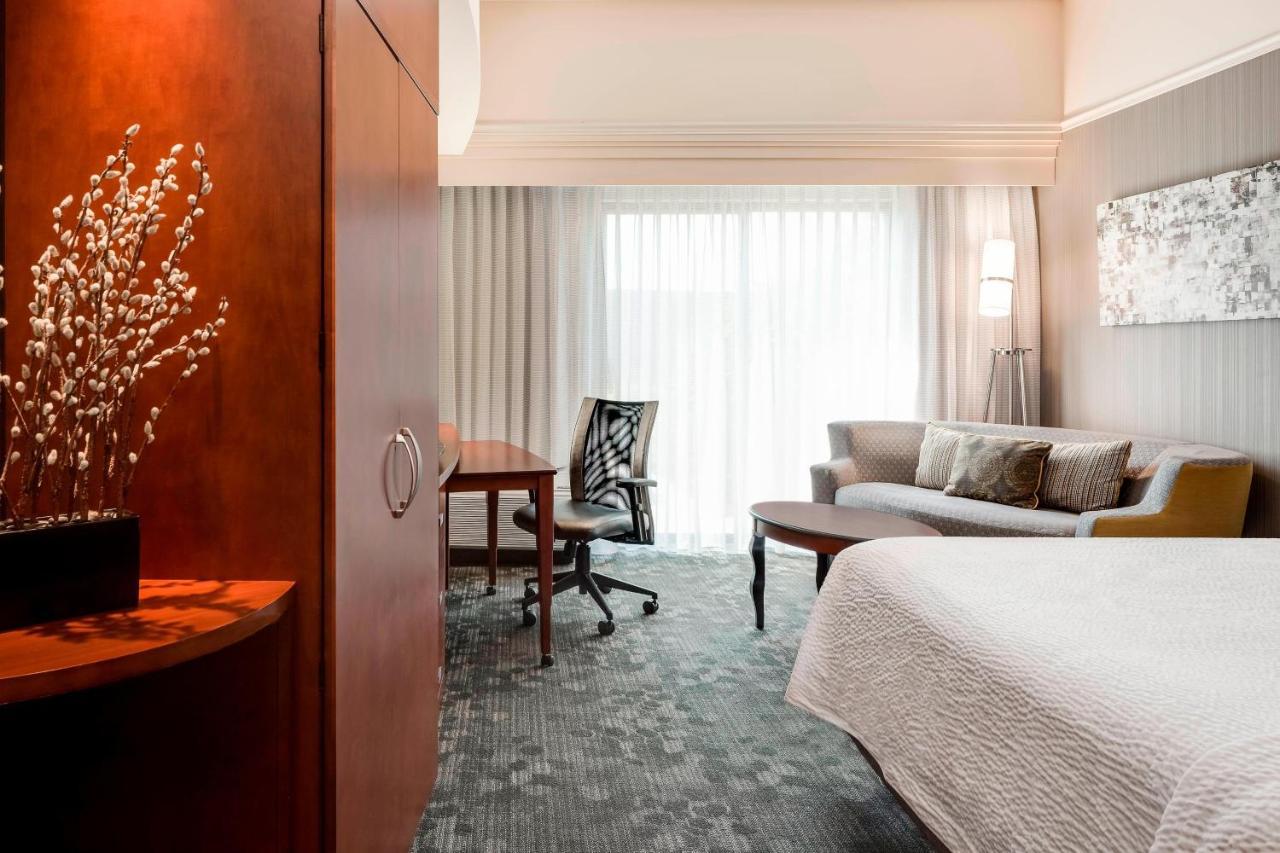 Courtyard By Marriott Columbia Hotel Exterior photo