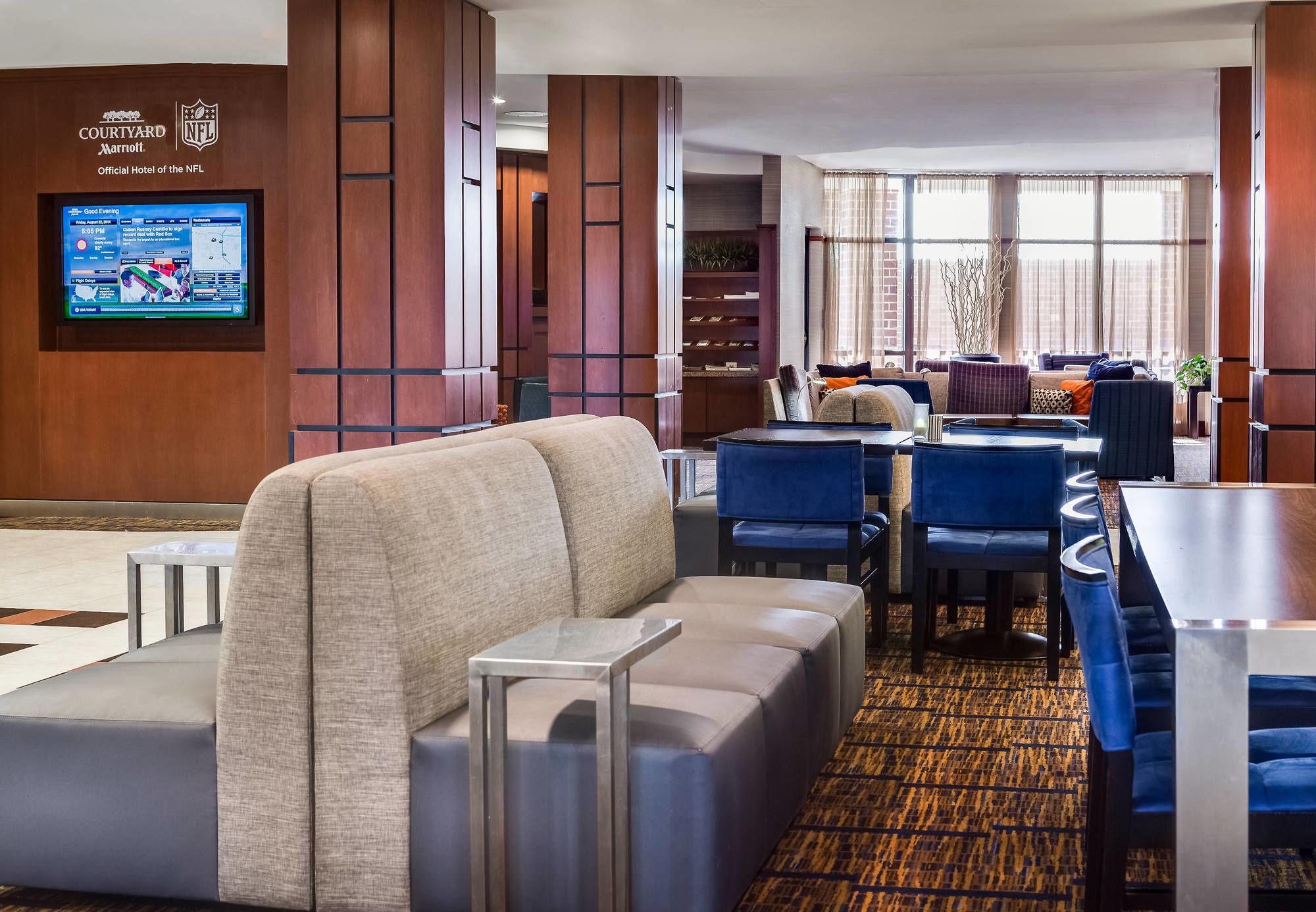 Courtyard By Marriott Columbia Hotel Exterior photo