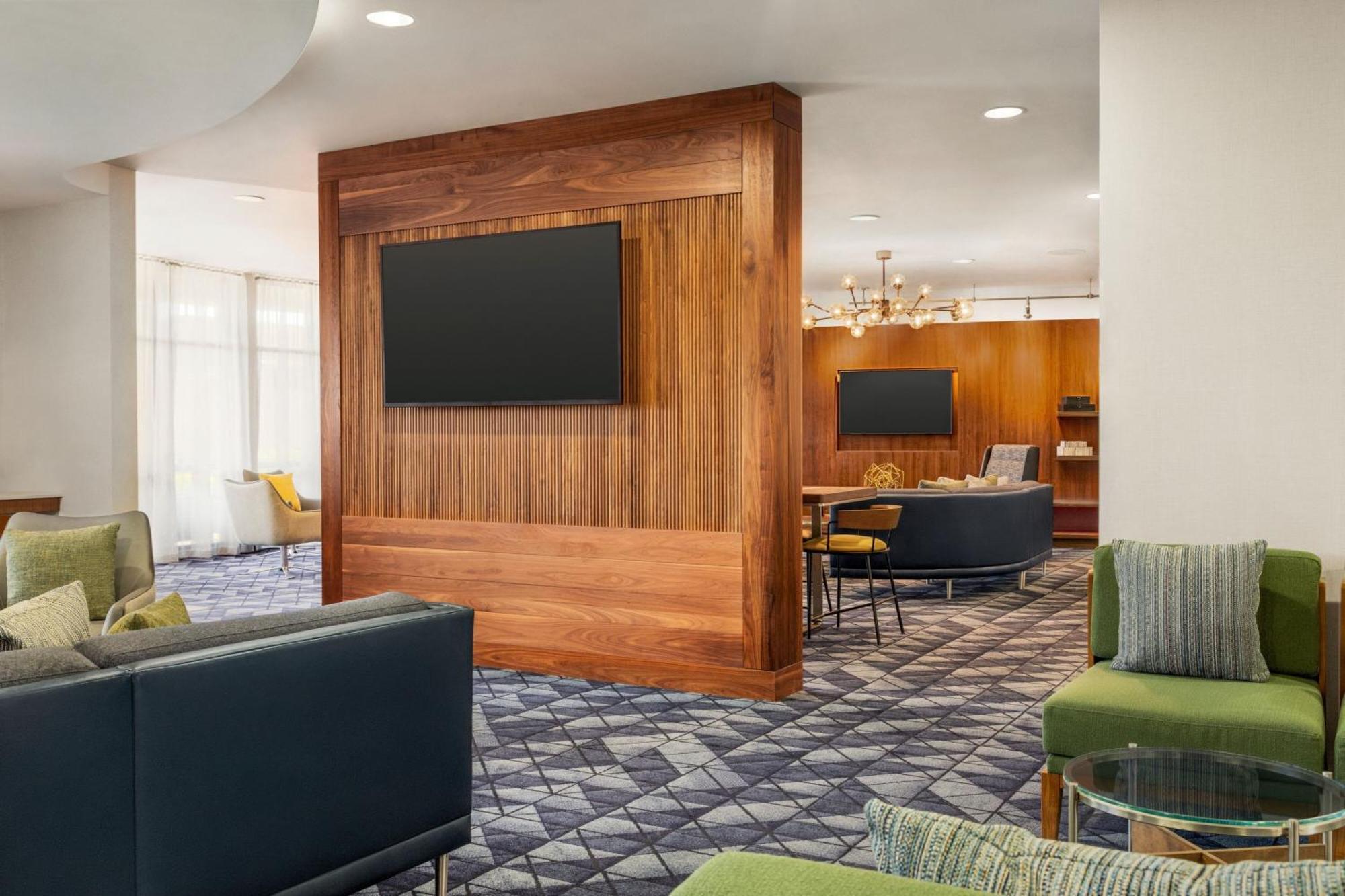 Courtyard By Marriott Columbia Hotel Exterior photo